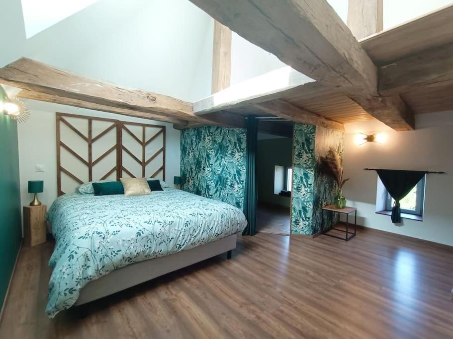 Appartement Independant La Tour Des Tuileries Aydoilles Eksteriør billede