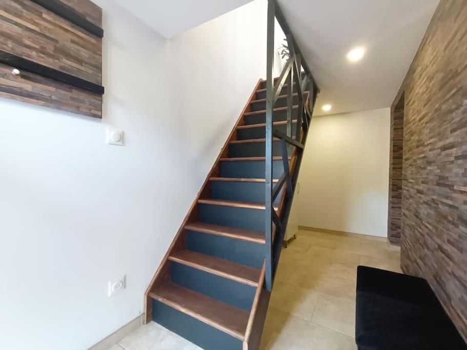 Appartement Independant La Tour Des Tuileries Aydoilles Eksteriør billede